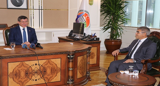  Eski Başbakan Ahmet Davutoğlu,