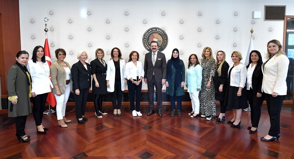 TOBB İl Kadın Girişimciler Kurulu, Hisarcıklıoğlu ile bir araya geldi