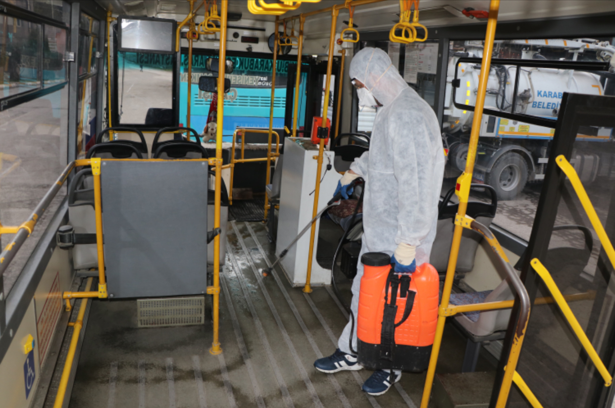 Özel halk otobüsleri korona virüse karşı dezenfekte ediliyor