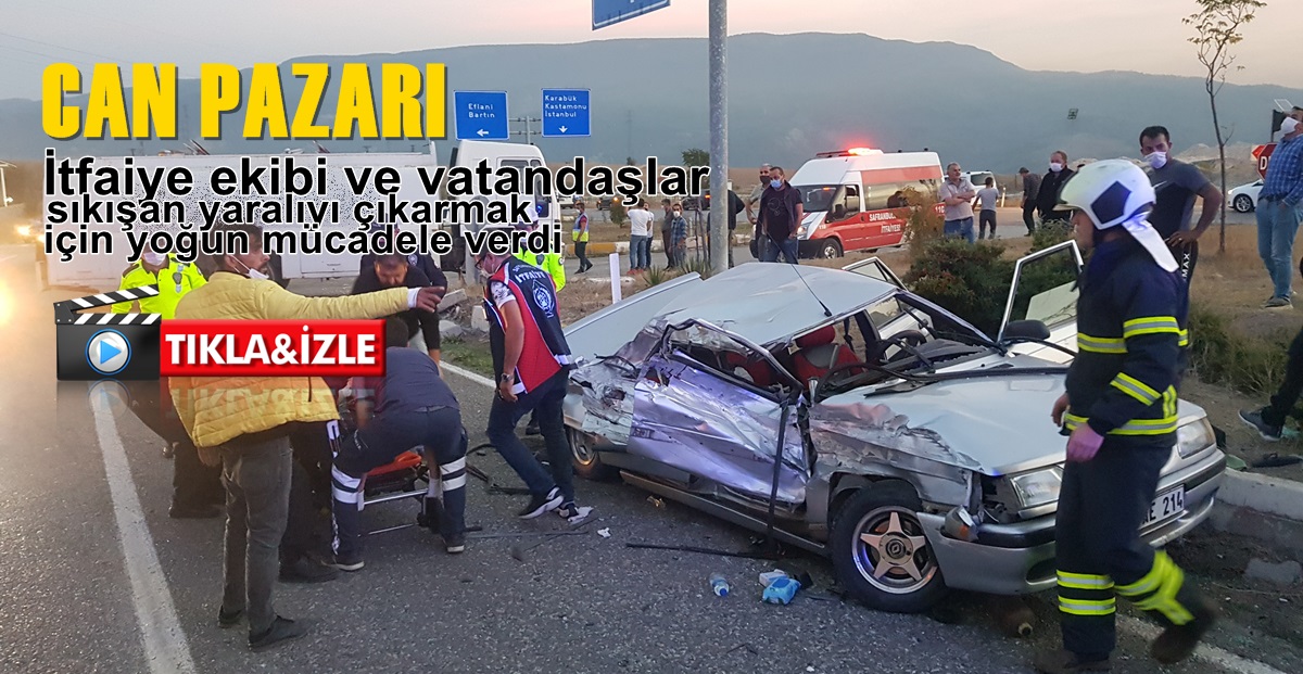 Su tankerinin çarptığı otomobilde sıkıştılar