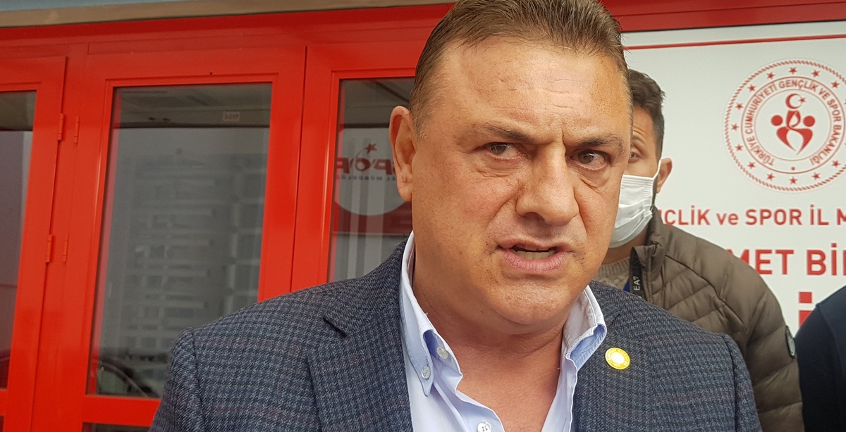 Rizespor ve Etimesgut Spor Başkanı Kartal, Hakemlere İsyan Etti