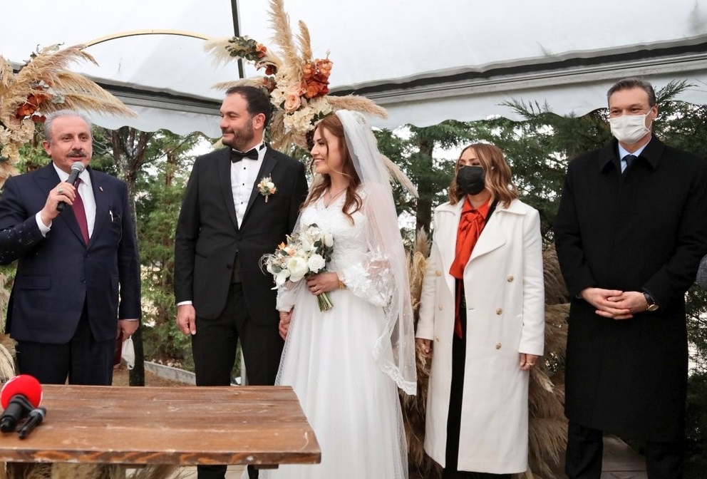 TBMM Başkanı Şentop nikah şahitliği yaptı
