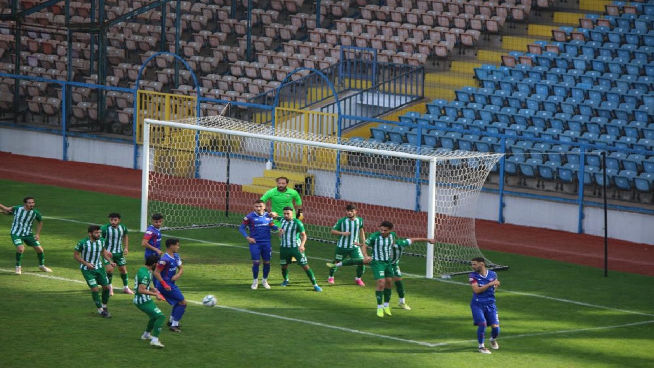 TFF 3. Lig: Kardemir Karabükspor: 0 – Ceyhanspor: 0