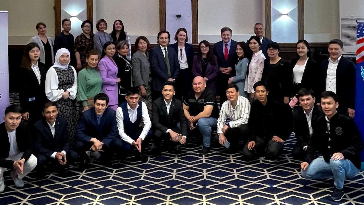 Kazakistan Türk Dili Konuşan Gazeteciler Vakfı Medya Semineri Devam Ediyor