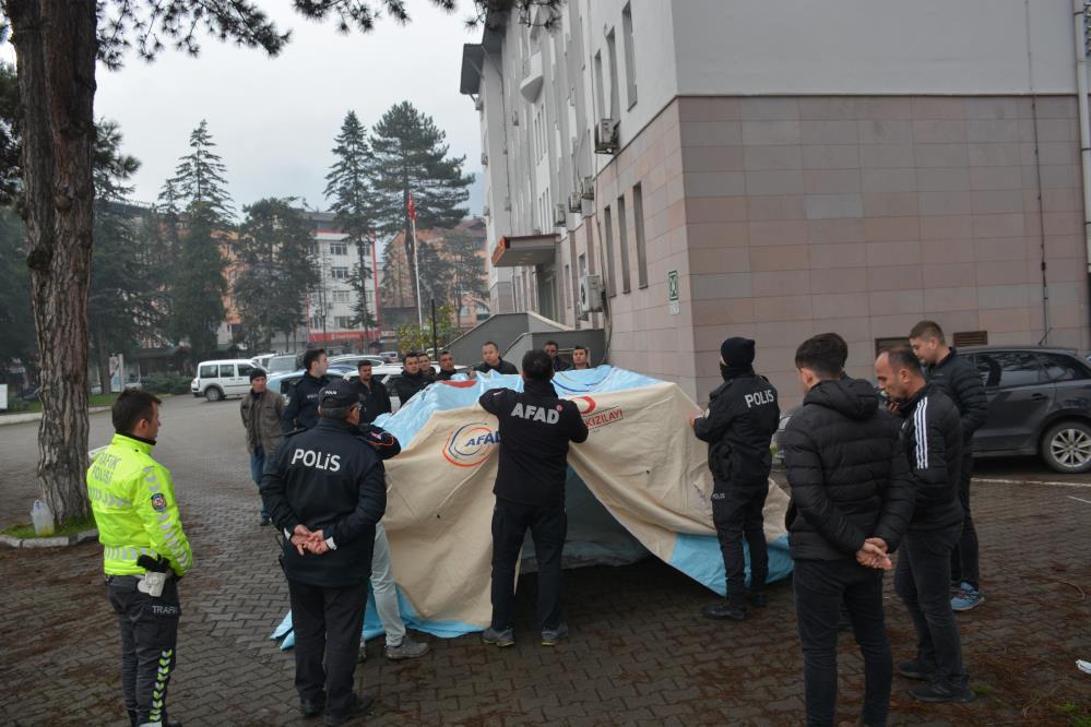 Emniyet personeline AFAD’dan eğitim Karabük AFAD İl Müdürlüğü tarafından Yenice Emniyet Amirliği personeline eğitim