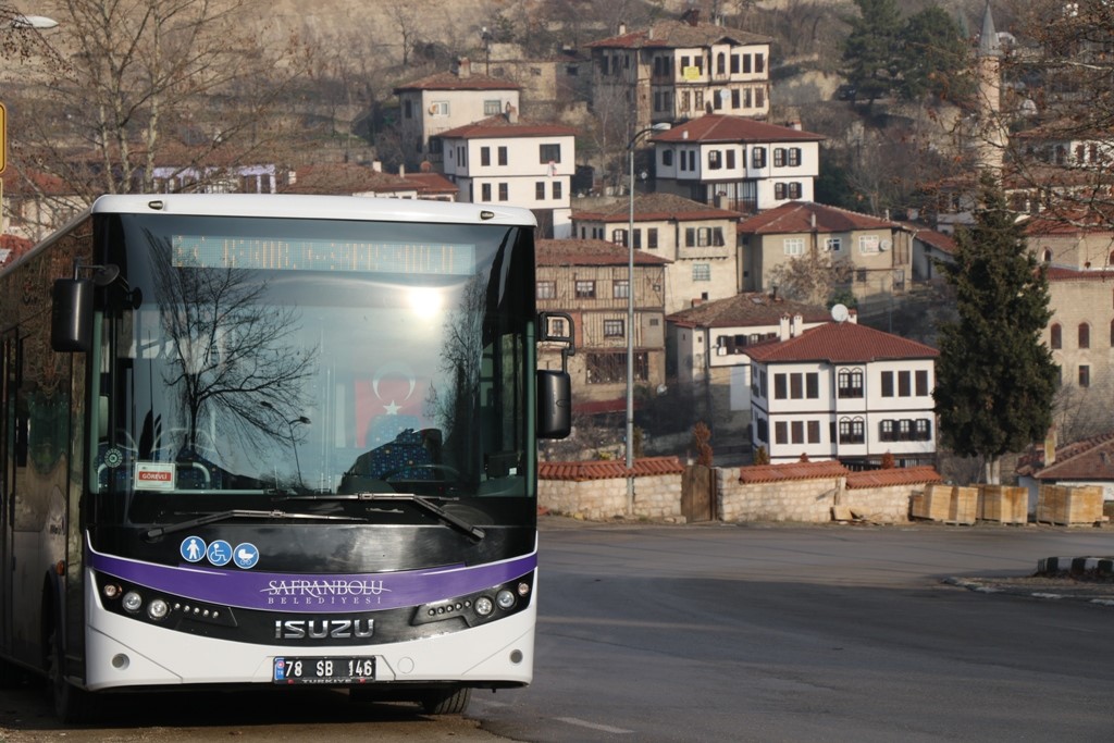 Safranbolu Belediyesi, ‘asrın felaketi’ olarak nitelenen merkez üssü Kahramanmaraş’ın Pazarcık