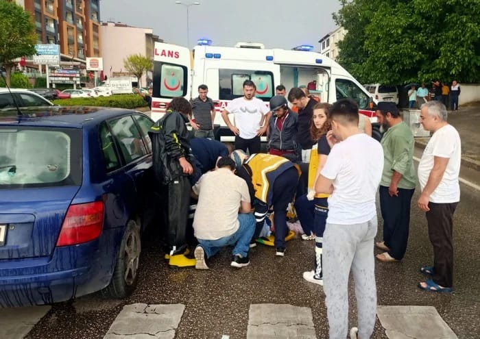 Safranbolu’da Yaralamalı Trafik Kazası Meydana Geldi. Karabük’ün Safranbolu ilçesinde otomobille