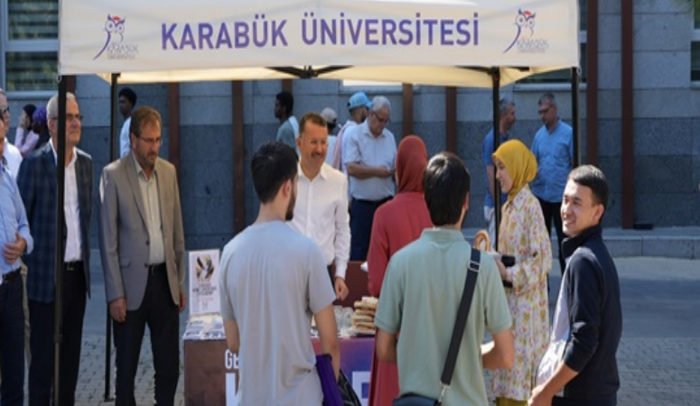 Karabük Üniversitesi Rektörü Prof.