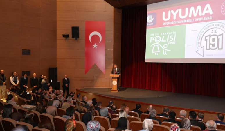 Bağımlılıkla Mücadele ve En İyi Narkotik Polisi: Anne Toplantısı Düzenlendi.