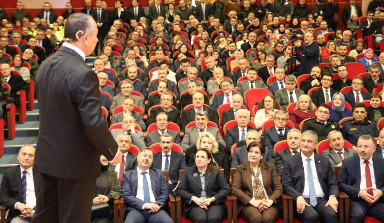 Vali Mustafa Yavuz  Himayelerinde Düzenlenen “Protokol Kuralları Eğitimi” Başladı.