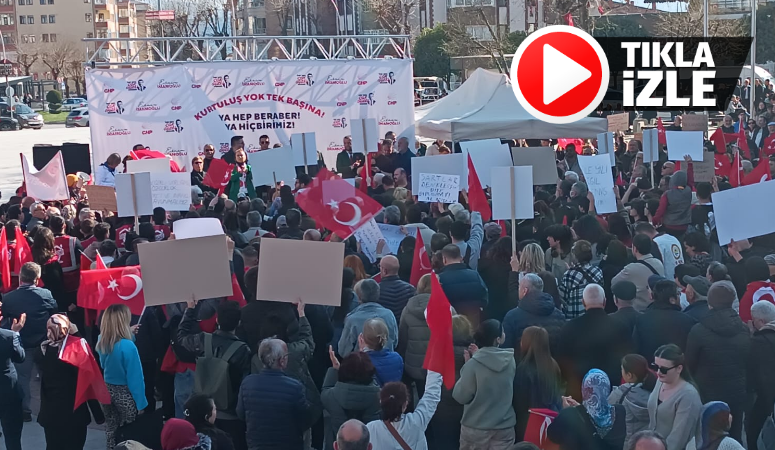 Karabük’ün Safranbolu ilçesinde bugün duyurulan yürüyüş için Safranbolu Öğretmenevi önünde