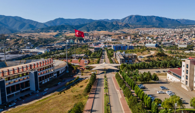 Karabük Üniversitesi, ShanghaiRanking 2024’te Makine Mühendisliği alanında Türkiye’nin en iyi