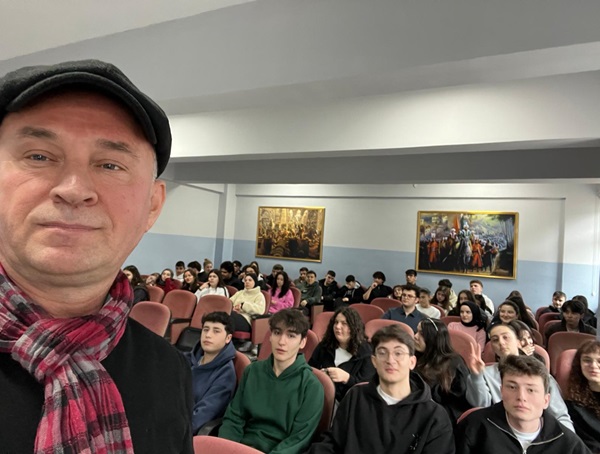 Amerikan Kültür Yurt Dışı Eğitim Danışmanlığı Genel Müdürü Dr.Serhat Alper;