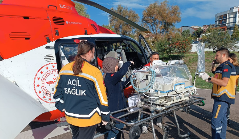 Bilkent Şehir Hastanesi’nden Karabük’e Yenidoğan Hasta Nakli Hava Ambulansı ile