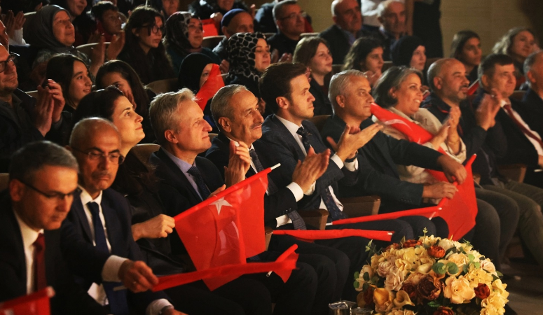 Karabük’te Yücel Arzen ve Güzel Sanatlar Lisesi Öğrencilerinden Muhteşem Sanat Gecesi Karabük/Safranbolu Borsa İstanbul Güzel Sanatlar Lisesi, Ortaöğretim Genel Müdürlüğü koordinesinde