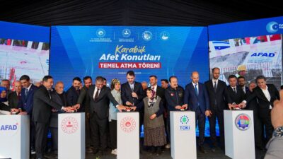 Bakan Kurum "sadece milletimizin değil tüm insanlığın umudu olan liderlerimizin,